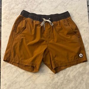 Vuori Kore Orange Brown Lined Shorts 5” Inseam Size Small
